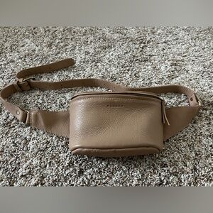 Mandrn Remy Fanny Pack